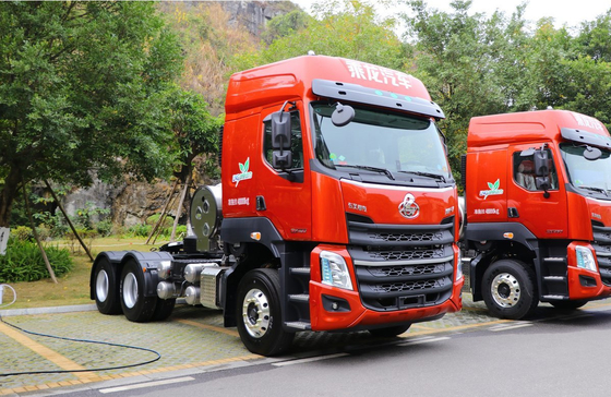 Tonelada 6*4 Tipper Dump Truck 375HP CH4250LNG de Dongfeng Chenglong 40