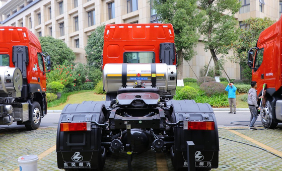 Tonelada 6*4 Tipper Dump Truck 375HP CH4250LNG de Dongfeng Chenglong 40