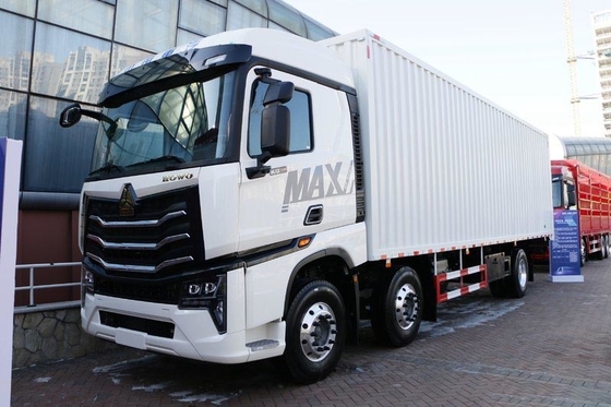 9,6 metros de Sinotruk HOWO del cargo de camión max 330HP 6X2 de la caja