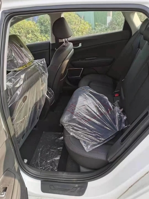 Velocidad híbrida de Kia K5 2.0L GLS 6 EN el coche de tamaño mediano usado sedán 115kw