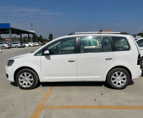 Volkswagen restaurado utilizó el vehículo de motor Touran MPV 6 Seater los 86000km