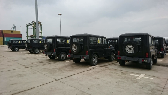 5 impulsión UAZ Hunter Used Motor Vehicle 2.7L 128HP de la rueda del manual 4 de la velocidad