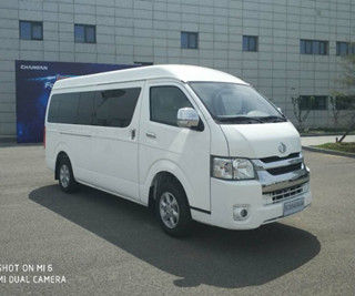 2.4L 82kw utilizó el manual de la velocidad del coche 5 de Seater del autobús 15 del pasajero