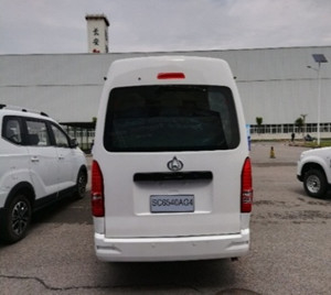 2.4L 82kw utilizó el manual de la velocidad del coche 5 de Seater del autobús 15 del pasajero
