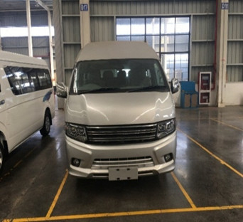 La gasolina 15 Seater de Changan Hiace los 5.4m utilizó el motor del autobús 3TZ del pasajero