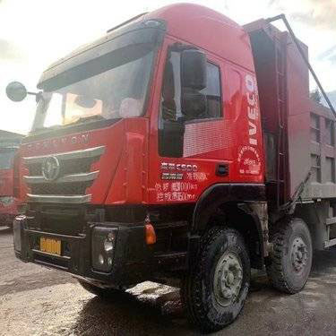 Transmisión de Hongyan Genlyon 8x4 Tipper Dump Truck Fast 12JSD220T