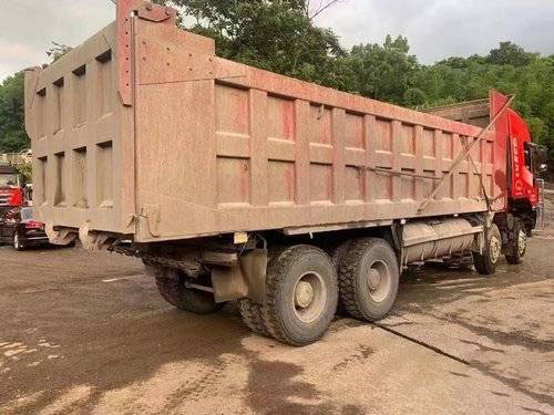 Transmisión de Hongyan Genlyon 8x4 Tipper Dump Truck Fast 12JSD220T