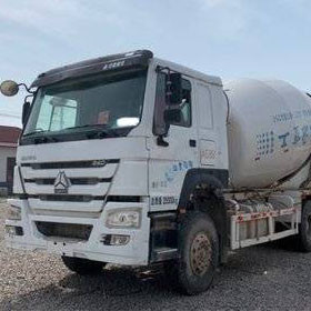 el mezclador concreto de 14m3 Sinotruk utilizó euro resistente de los camiones 4 340HP