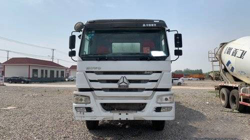el mezclador concreto de 14m3 Sinotruk utilizó euro resistente de los camiones 4 340HP